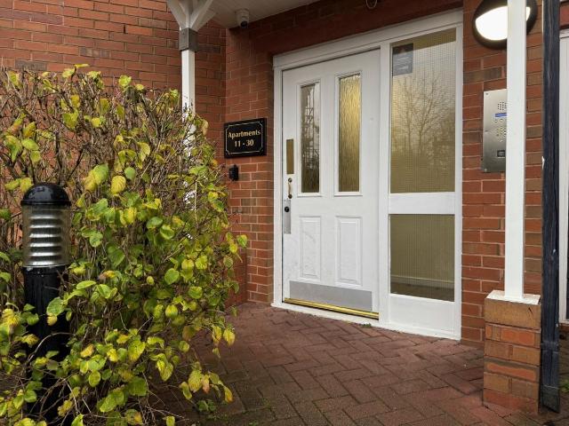 Apartment for rent in Falcon Lodge, Wales