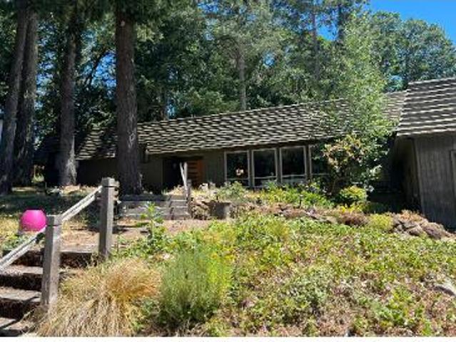 House for sale in Salem