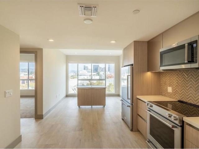 Apartment for rent in Canoga Park, California