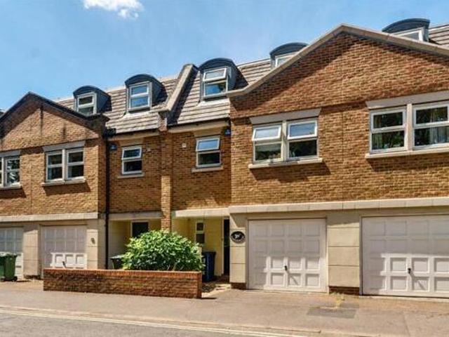 House for sale in The Slade, Oxfordshire
