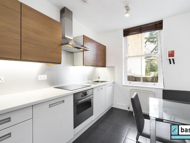 Apartment for rent in Stepney, Greater London