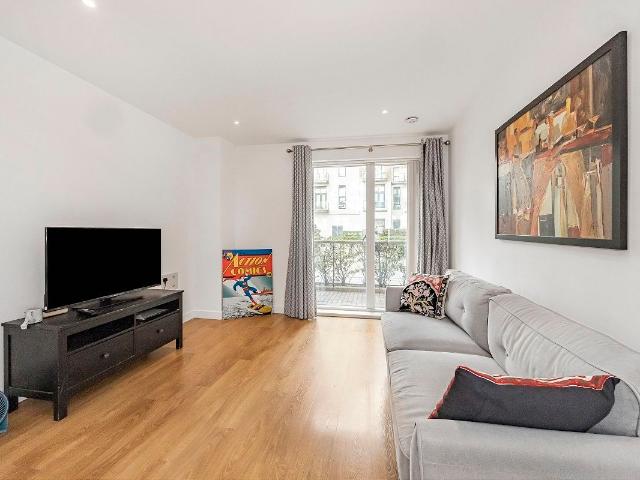 Apartment for rent in Bromley-by-Bow, Poplar Grove