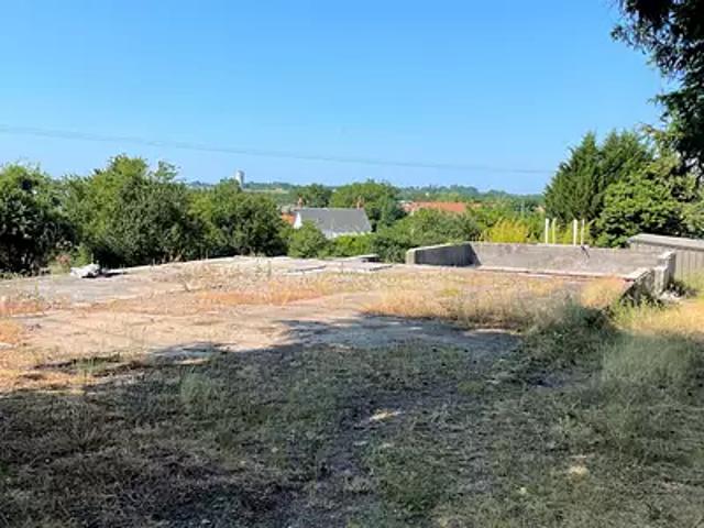 Terrain vente à Château-Chinon (Ville), Cercy-la-tour