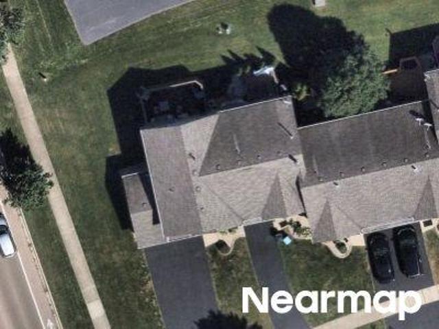House for sale in Aurora, Illinois