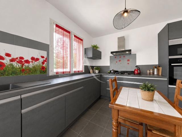 Maison vente à Céreste-en-Luberon, Alpes-de-Haute-Provence