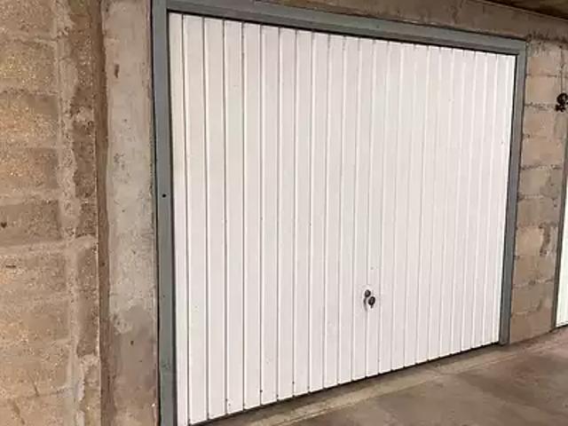 Garage vente à Gency, Cergy