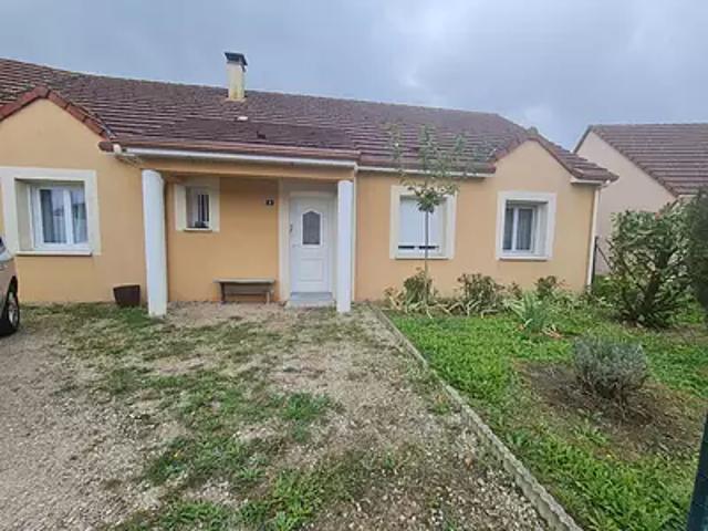 Maison vente à Alençon, Cerisé