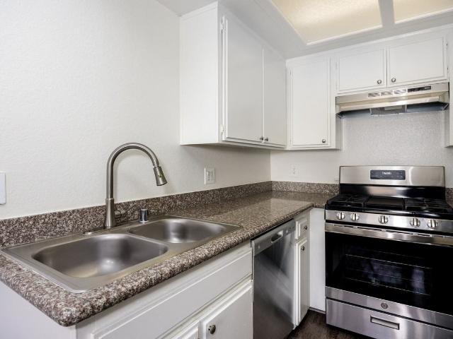 Apartment for rent in Hawthorne, California