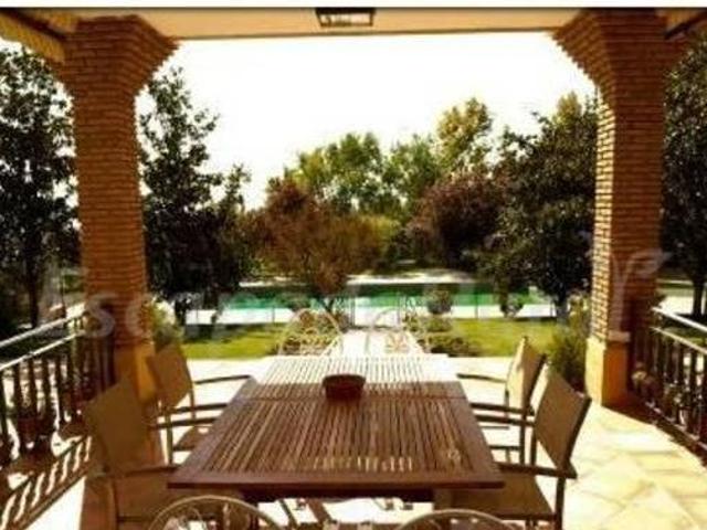 Casa en alquiler en Albarreal De Tajo