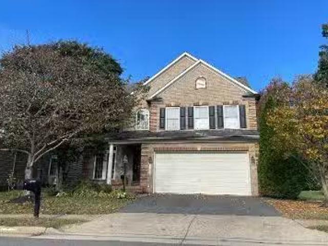 House for sale in Fairfax