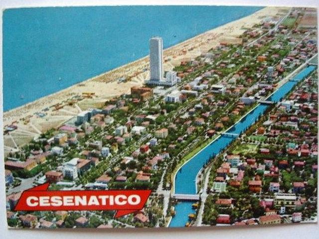 Locale Commerciale in vendita a Cesenatico, Reggio Emilia