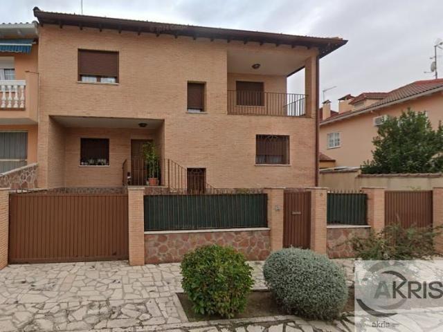 Chalet en venta en Colmenar De Oreja, Madrid