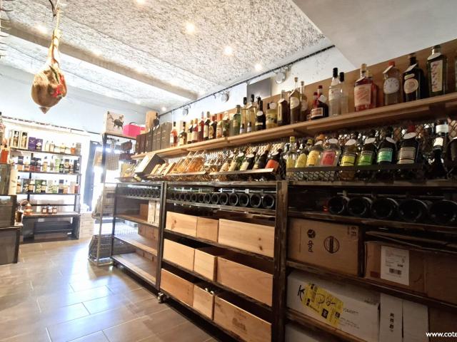 Local Commercial vente à Nîmes, Villeneuve-lès-avignon
