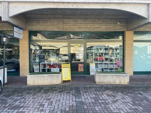 Locale Commerciale in vendita a Castegnato, Lombardia