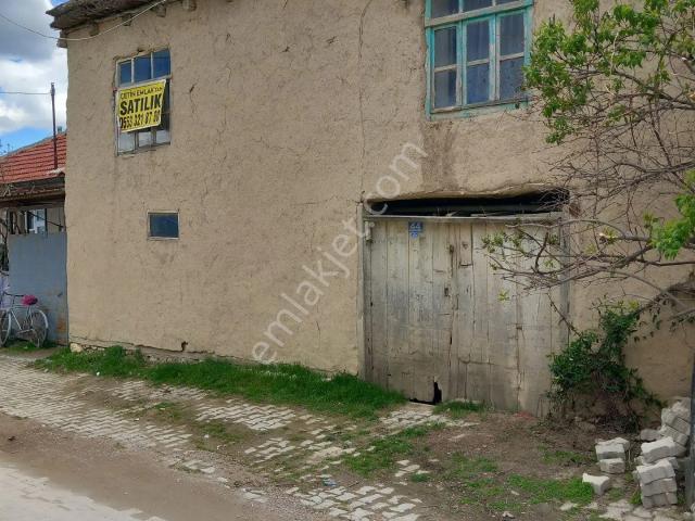 Adsız, Akşehir içerisinde satılık mülk