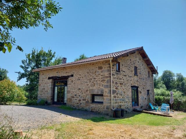 Maison vente à Confolens, Tessonnière