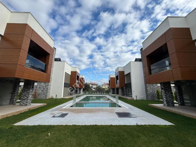 Edremit, Balikesir içerisinde satılık Villa