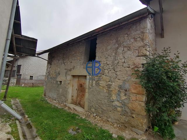 Garage vente à Ceyzérieu, Ain