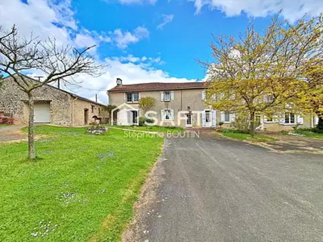 Maison vente à Fontenay-le-Comte, Cezais