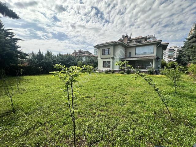 Bağcılar Mahallesi, Bağlar içerisinde satılık Villa