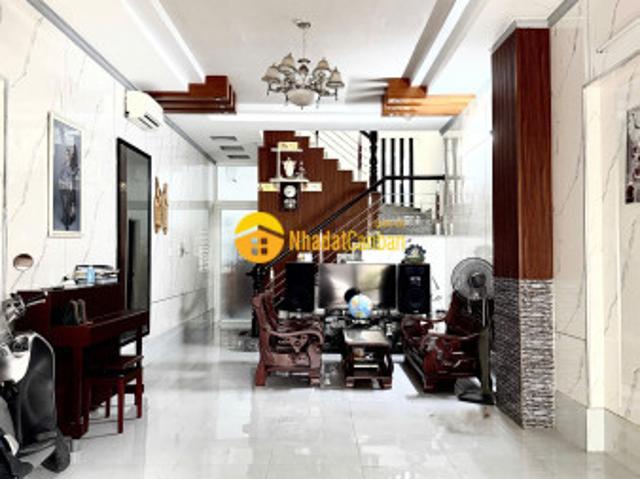 Nhà mặt phố bán