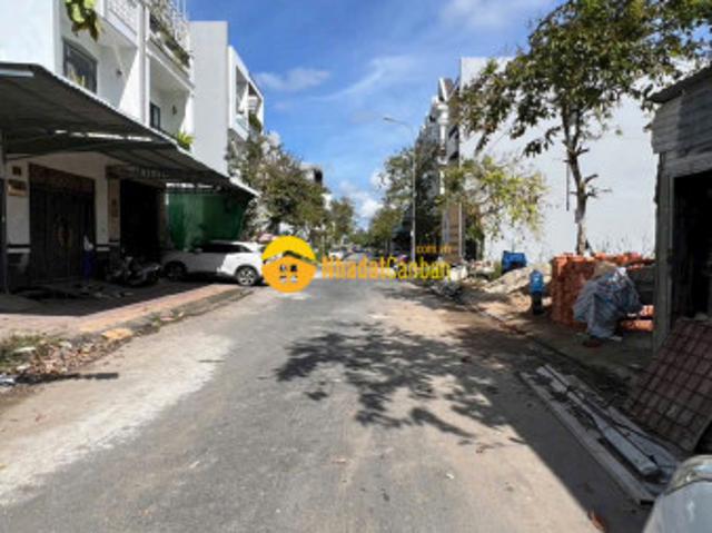 Mặt bằng bán