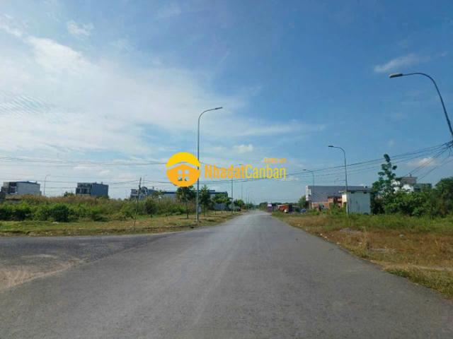 Nhà mặt phố bán