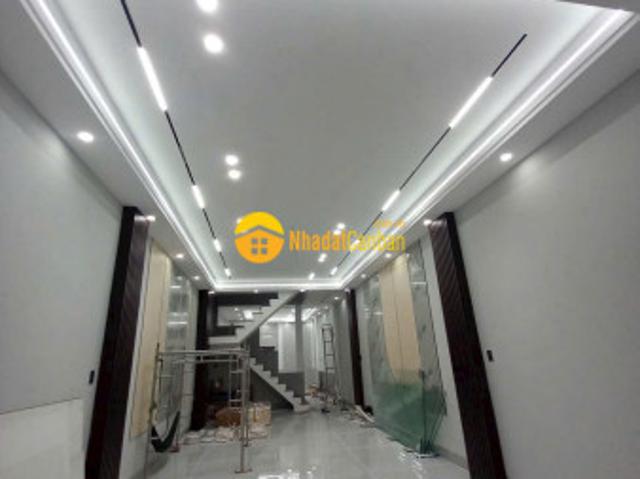 Nhà mặt phố bán