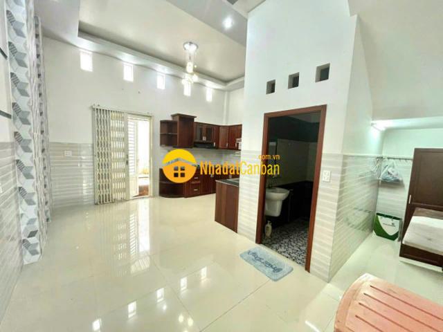 Nhà mặt phố bán