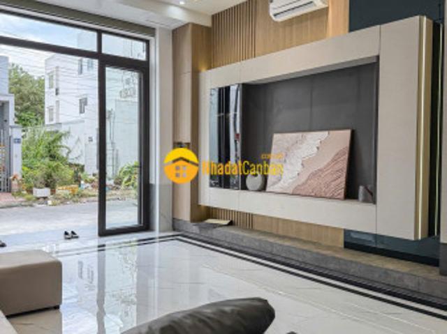 Nhà mặt phố bán