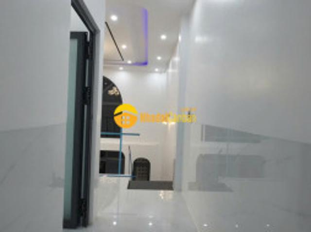 Nhà mặt phố bán