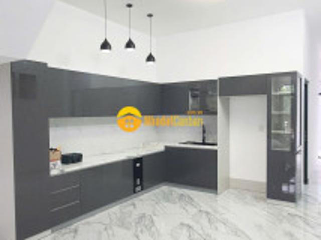 Nhà mặt phố bán
