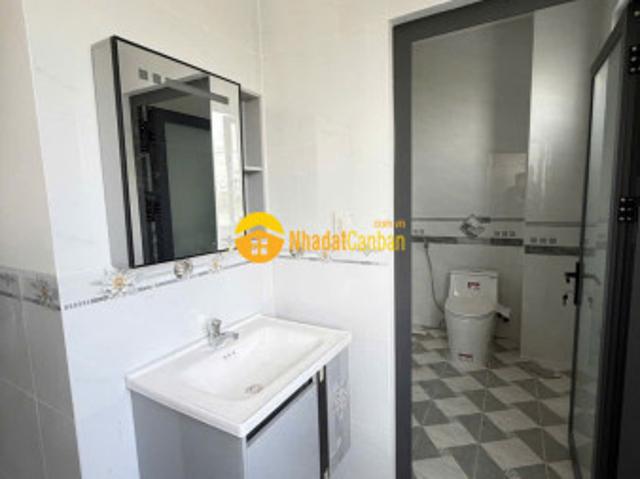 Nhà mặt phố bán