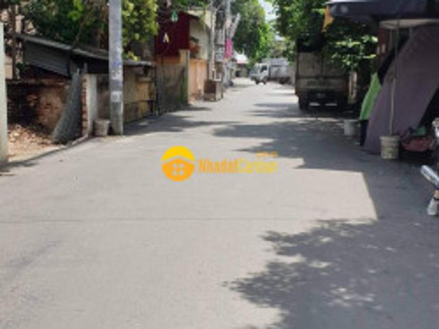 Nhà mặt phố bán