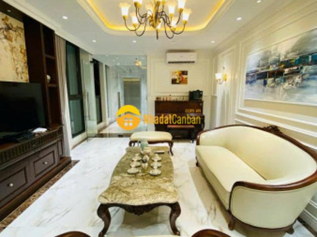 Nhà mặt phố bán