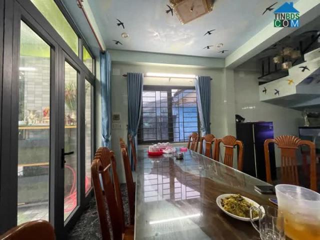 Nhà mặt phố bán