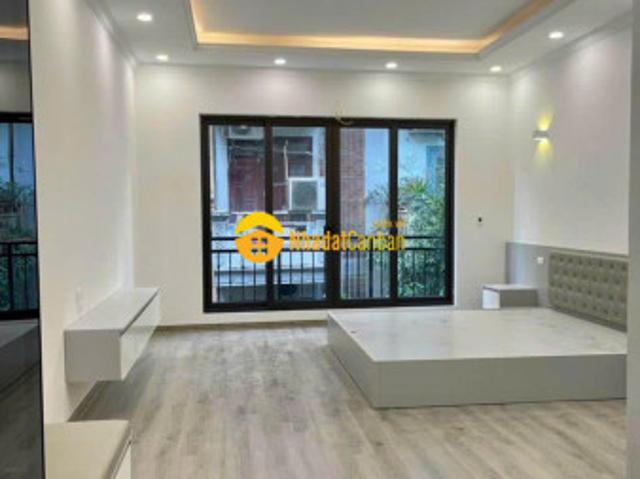 Nhà mặt phố bán