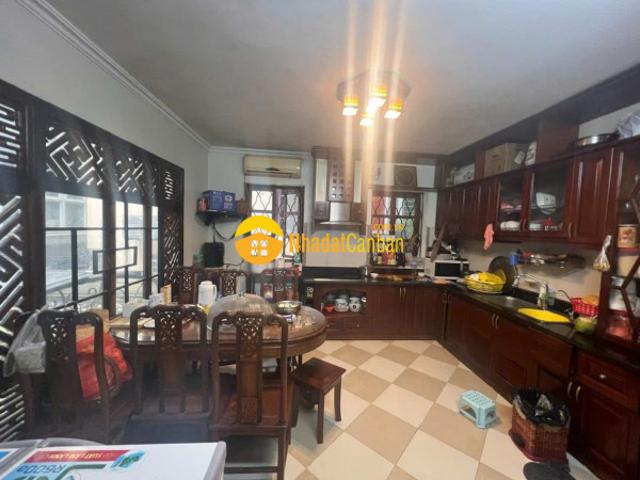 Nhà mặt phố bán