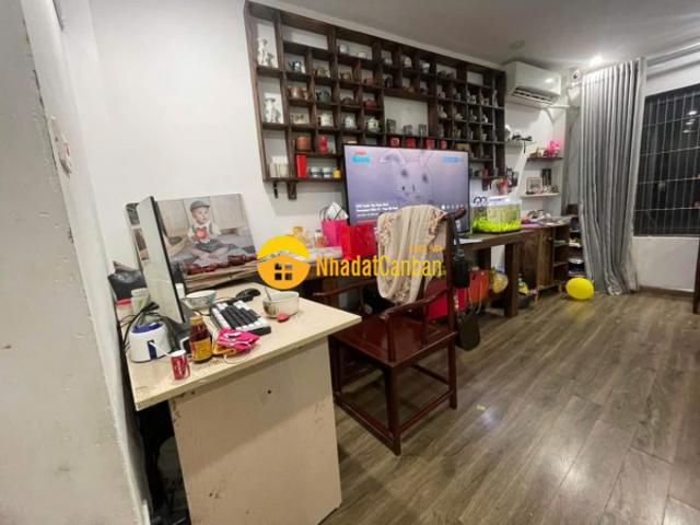 Nhà mặt phố bán