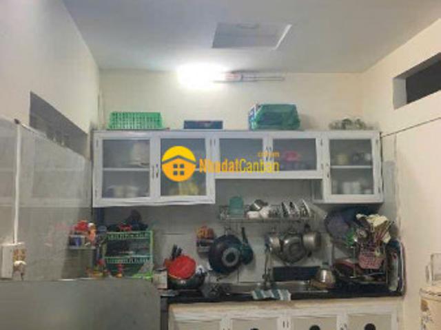 Nhà mặt phố bán