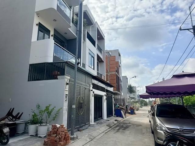Nhà mặt phố bán tại Thủ Đức, Hồ Chí Minh