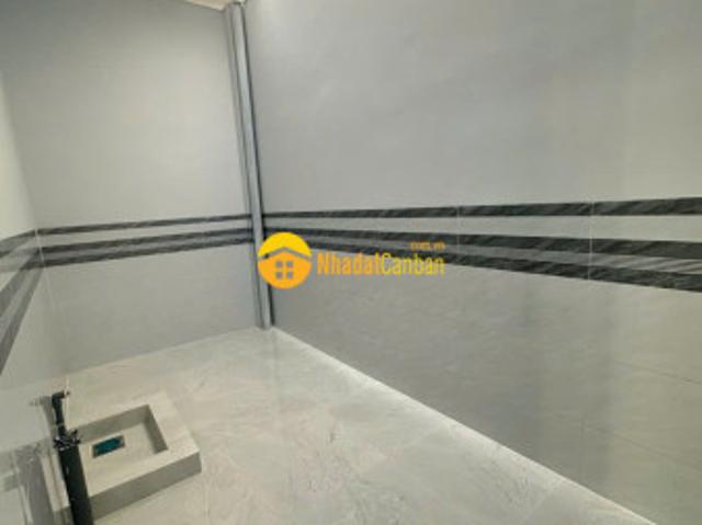 Nhà mặt phố bán