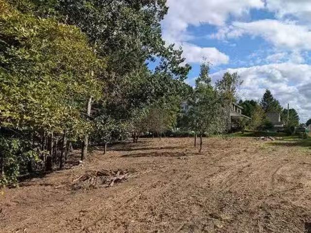House for sale in Bolton-est