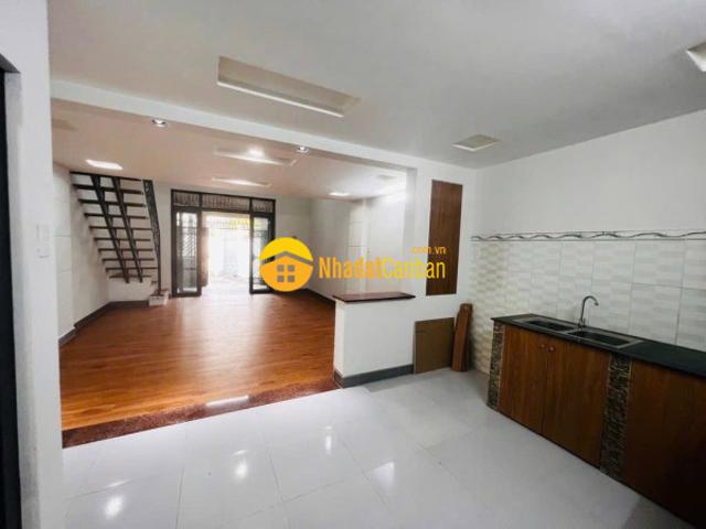 Nhà mặt phố bán