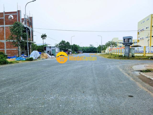 Mặt bằng bán