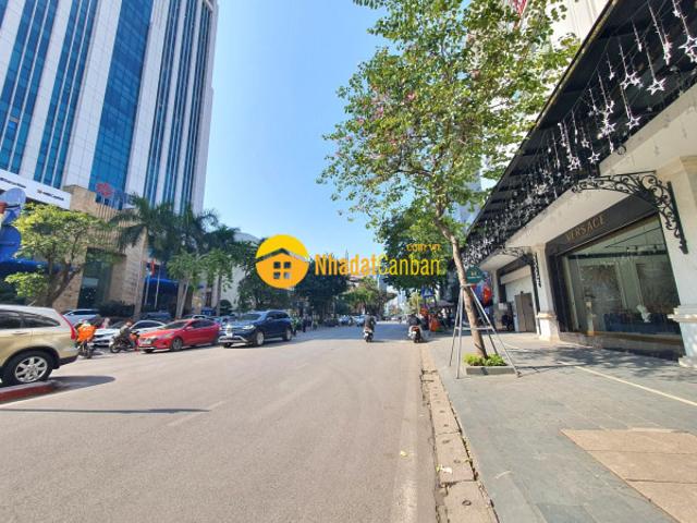 Nhà mặt phố bán