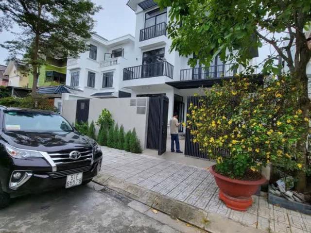 Biệt Thự bán tại Thủ Đức, Hồ Chí Minh