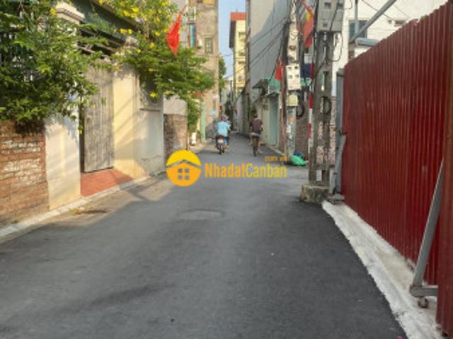Nhà mặt phố bán