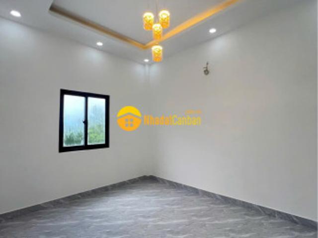 Nhà mặt phố bán