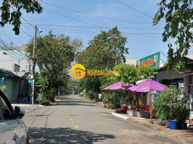 Nhà mặt phố bán